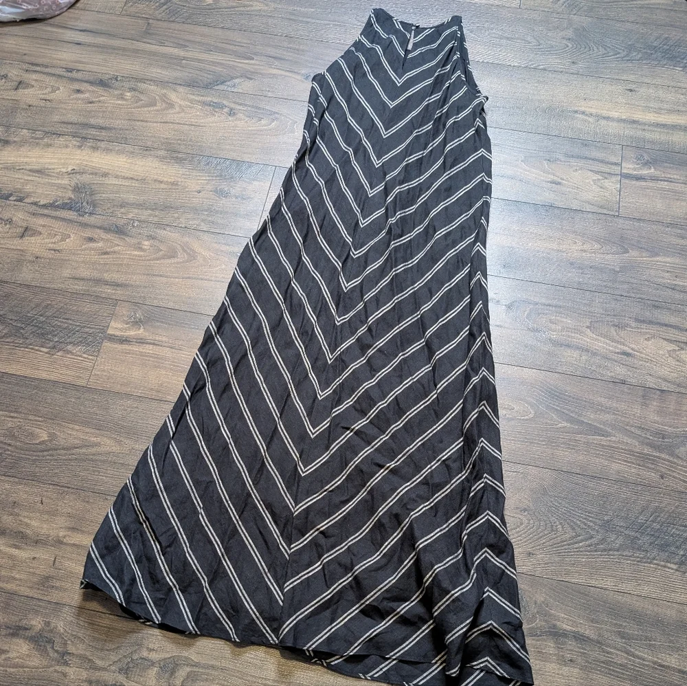 J. Crew Black and White Chevron Linen Maxi Dress Size‎ 4